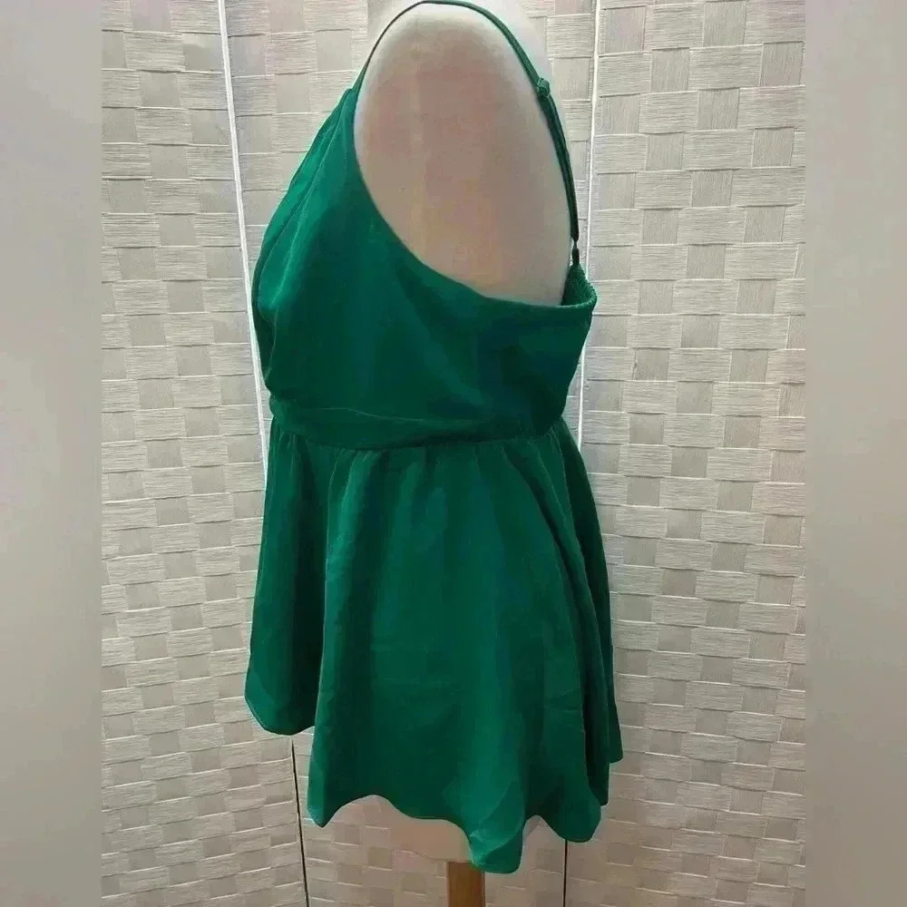 Torrid Size 0 Beautiful Emerald Green Spaghetti Adjustable Strap, great Quality - Picture 3 of 10